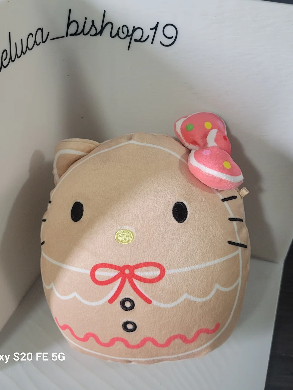 Squishmallow Hello Kitty Gingerbread